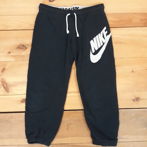 nike rally capri sweatpants